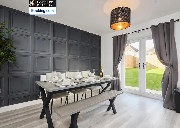 Сasa de vacaciones Luxurious 4bedroom House By Homebird Management Short Lets & Serviced With Private Parking, Garden & Patio Area Leeds (West Yorkshire)