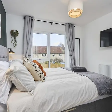 Homebird - The Willows Leeds (West Yorkshire)