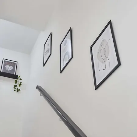 Homebird - The Willows Tatil Evi *